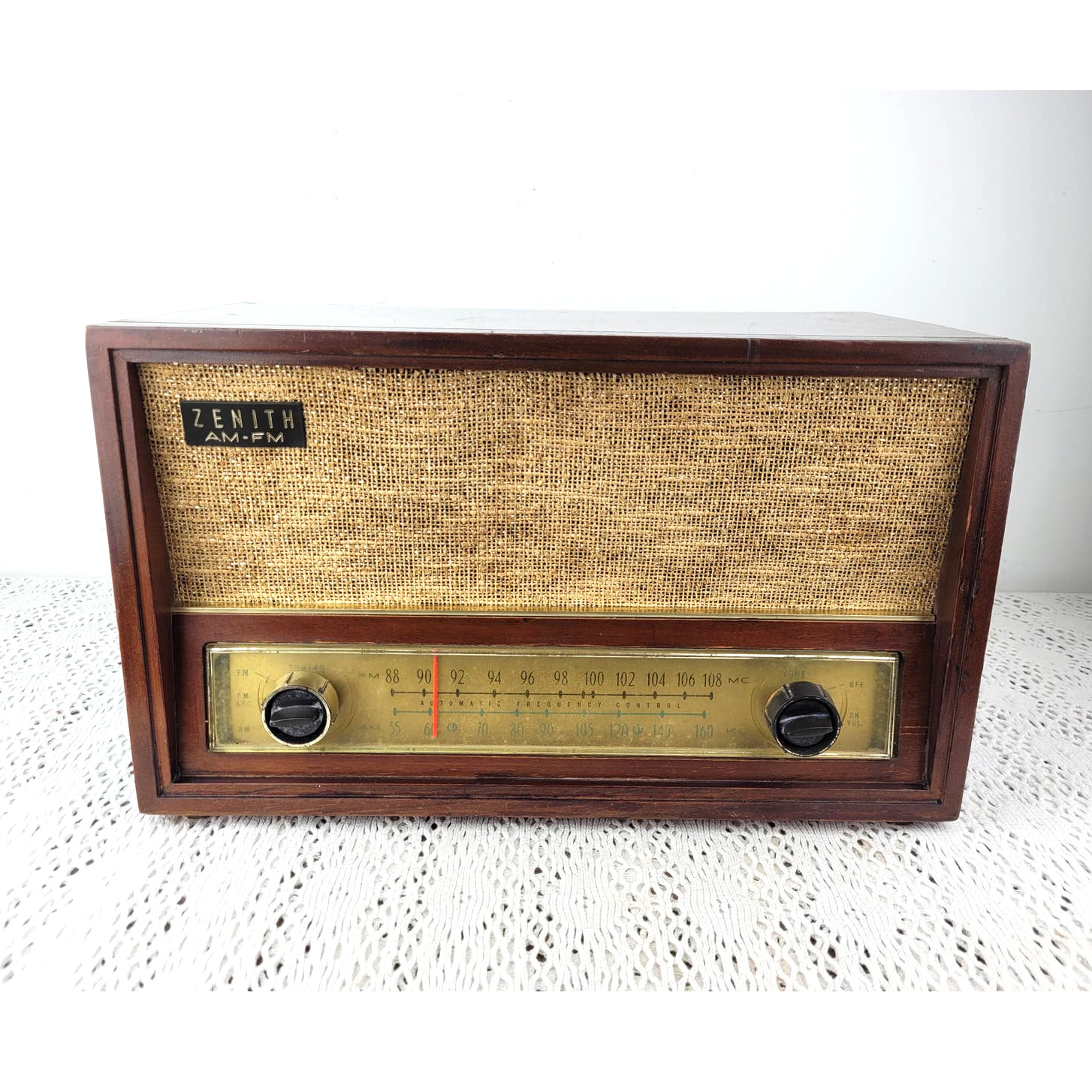 Vintage 1950s Wood Grain Zenith Radio Model S-46210 Tested Working
