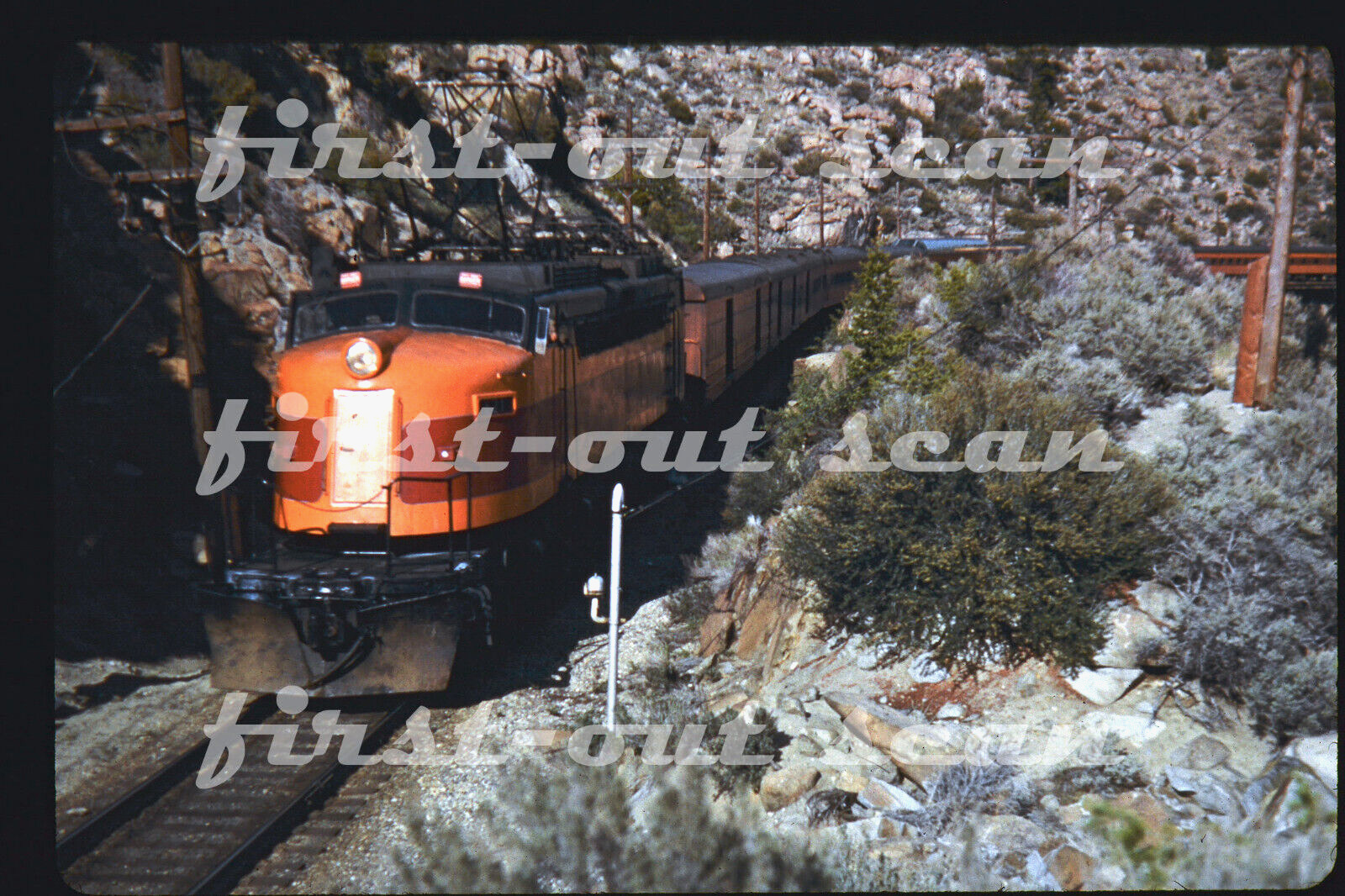R DUPLICATE SLIDE - Milwaukee Road MILW Electric Passenger Action in Cut
