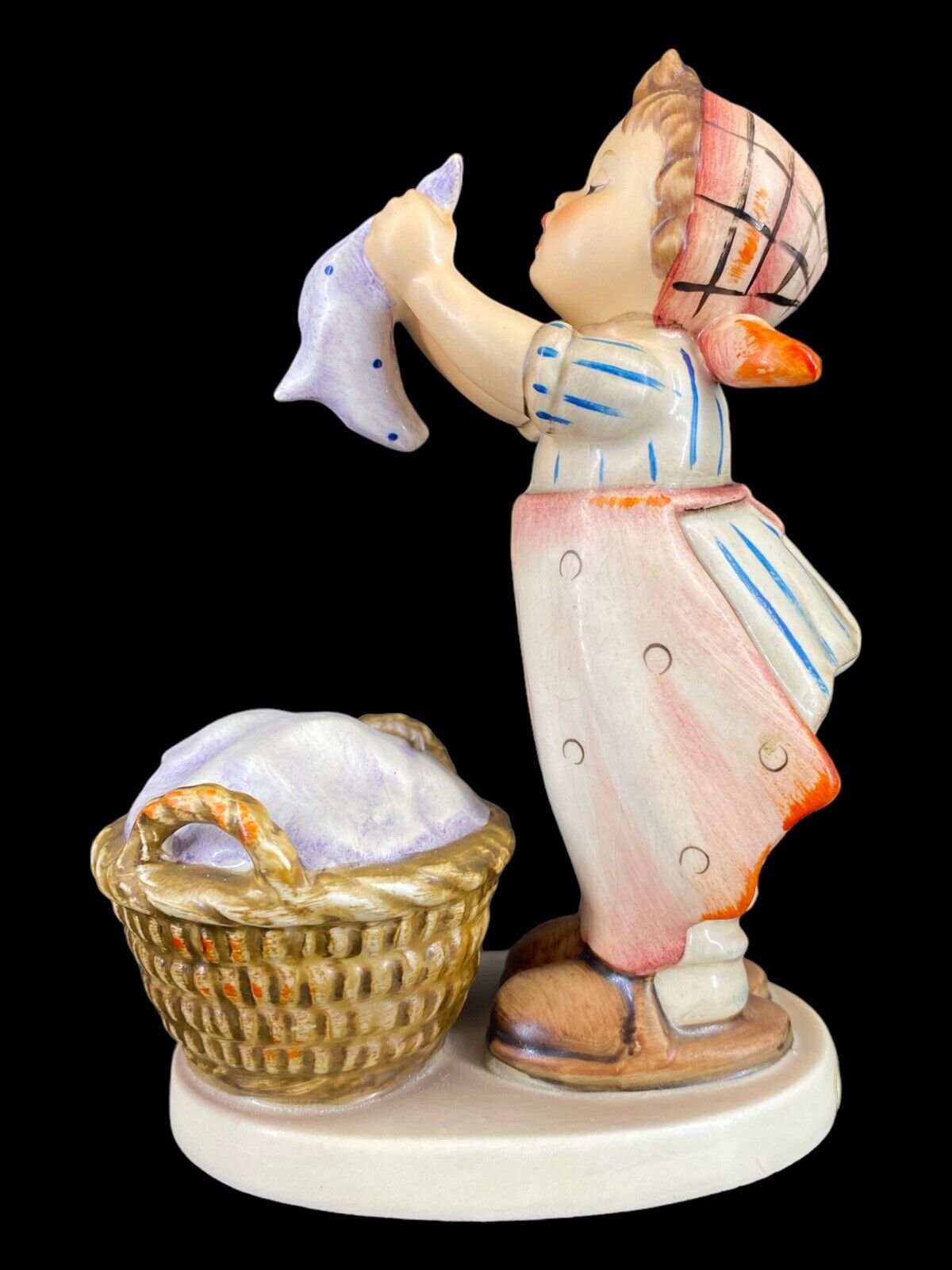 Vintage 1957 Hummel Goebel German Porcelain Figurine #321 Wash Day VG