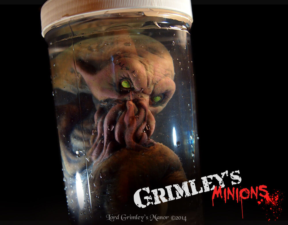 Cthulhu Spawn Embryo HP Lovecraft Specimen in a Jar Halloween Horror Alien Deep