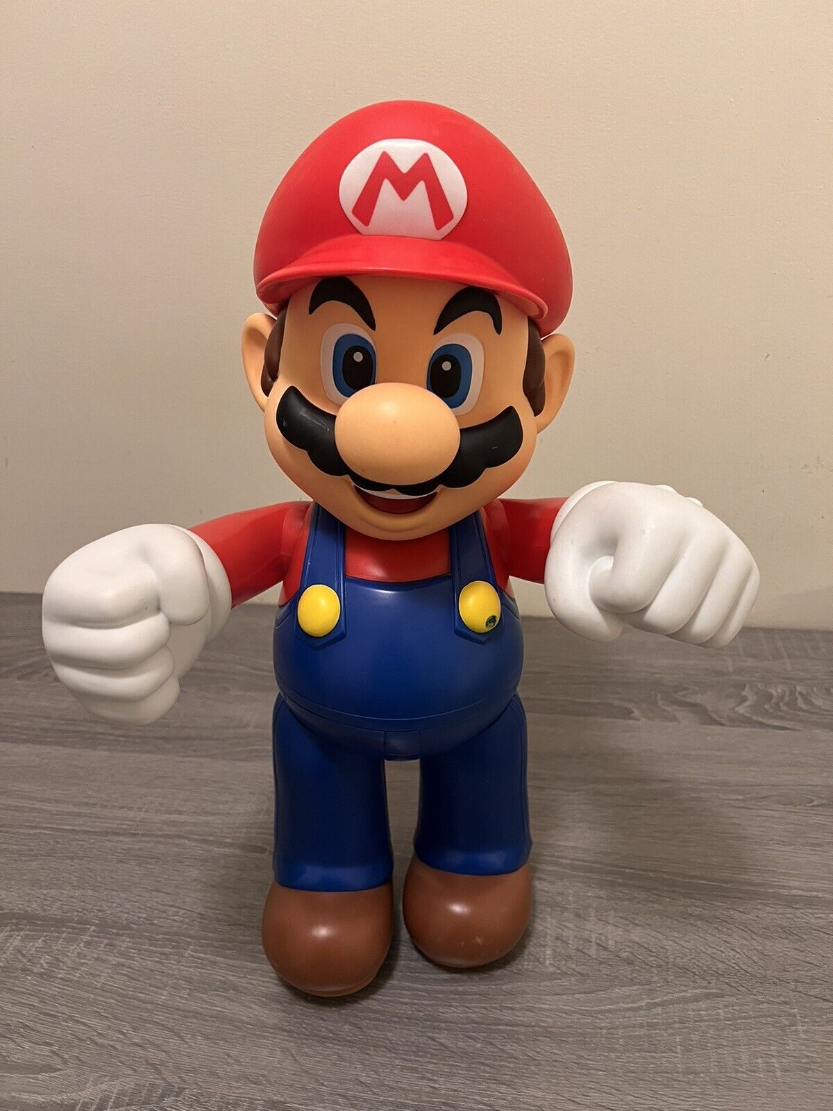 Super Mario 20 Inch  Toy Figure BIG HUGE Giant Large Nintendo Jakks PACIFIC 2014