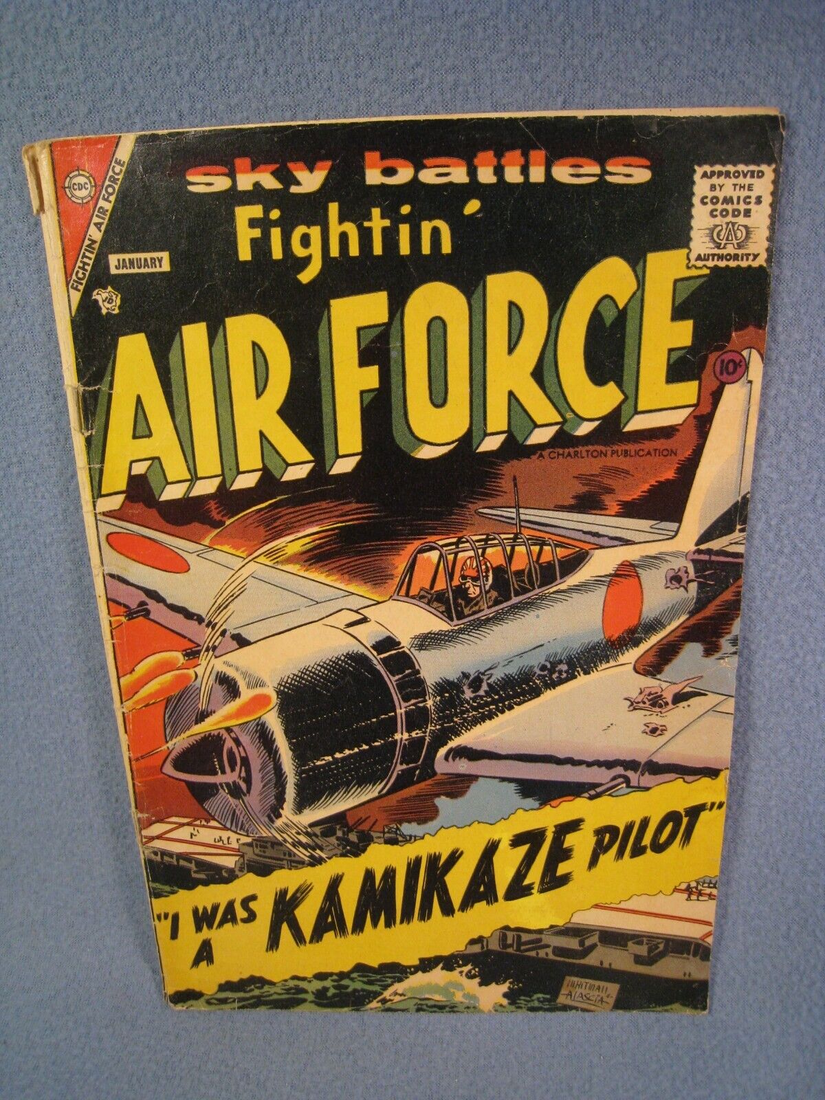 Vintage 1957 Sky Battles Frightin\' Air Force Comic Book #10