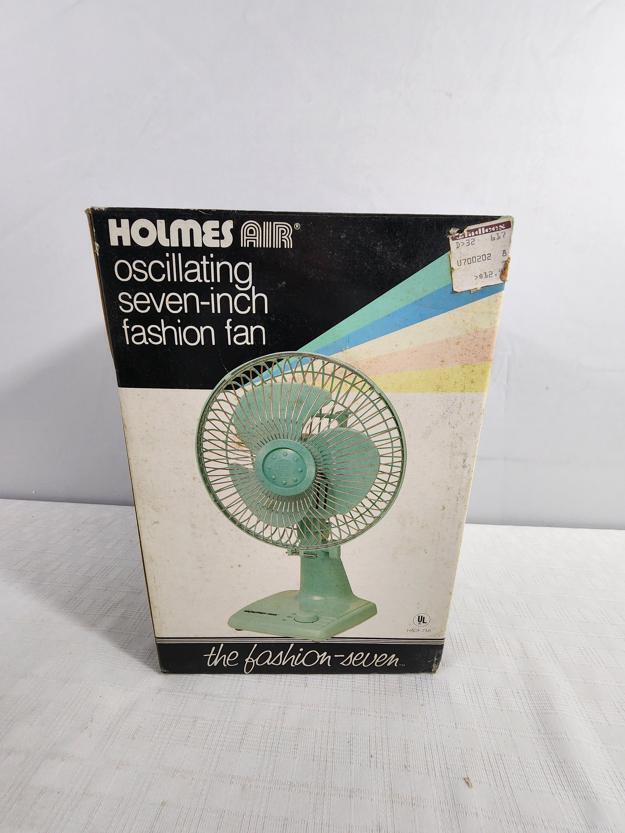 Holmes Air Fashion-Seven Oscillating Fan (HA0F-7MI) - 7 in, New in Box, Vintage
