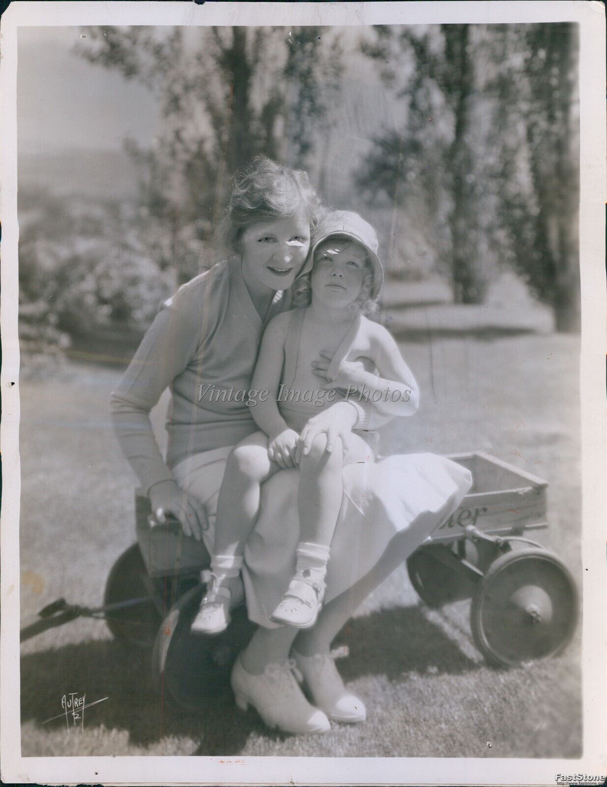 1931 Mae Marsh With Marguerite, Youngest Of Her 3 Children Actress Photo 8X10