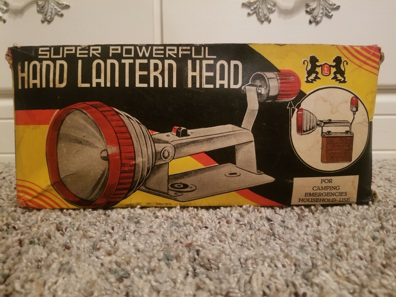 New Vintage Crestline 1200 Hand Lantern Flashlight Beacon Original Box rare NOS