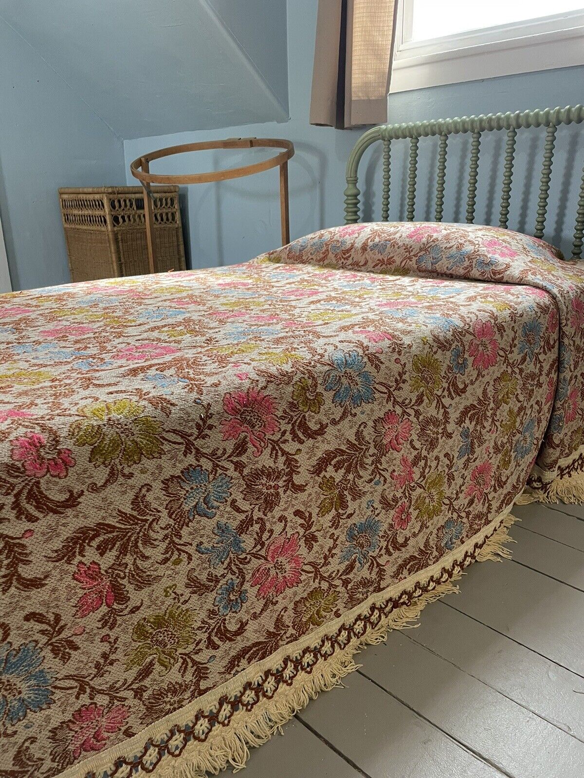 Vintage Bates Bedspread Colorful Floral Full/double Fringed 