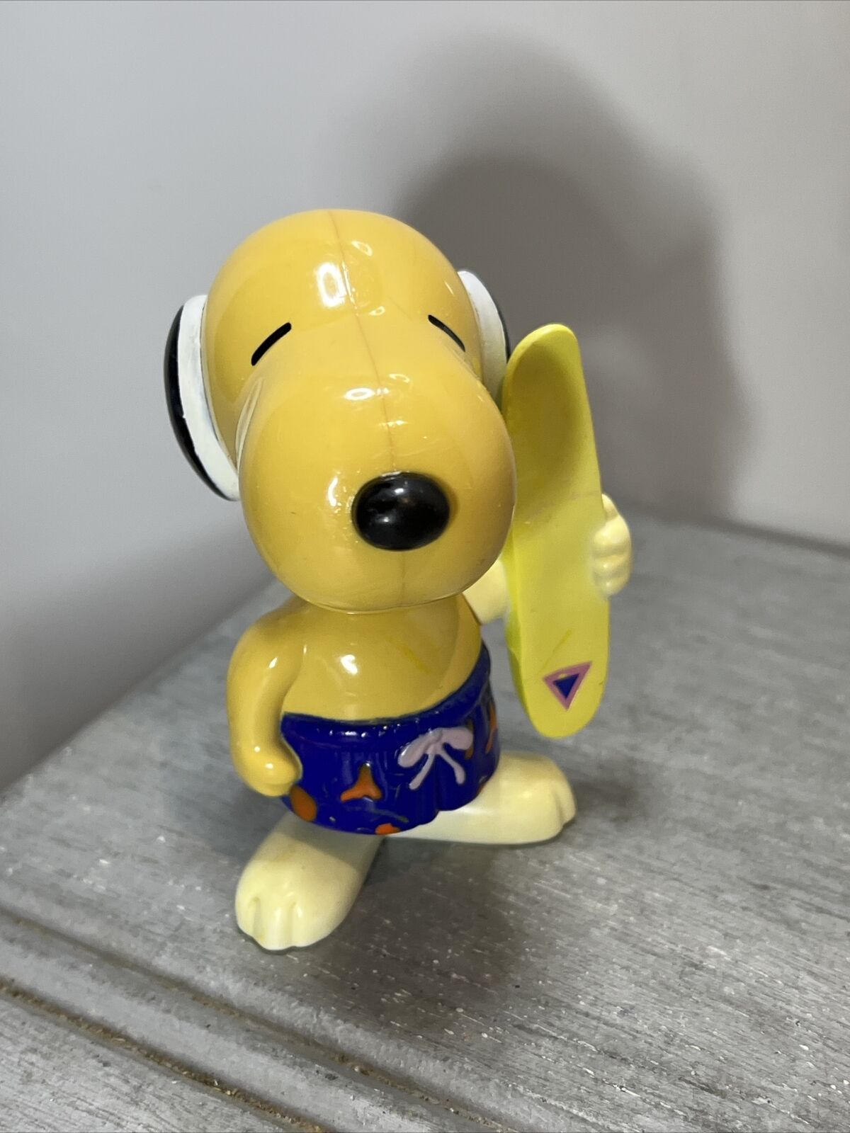 Hawaii Snoopy Collectable Vintage Toy Display