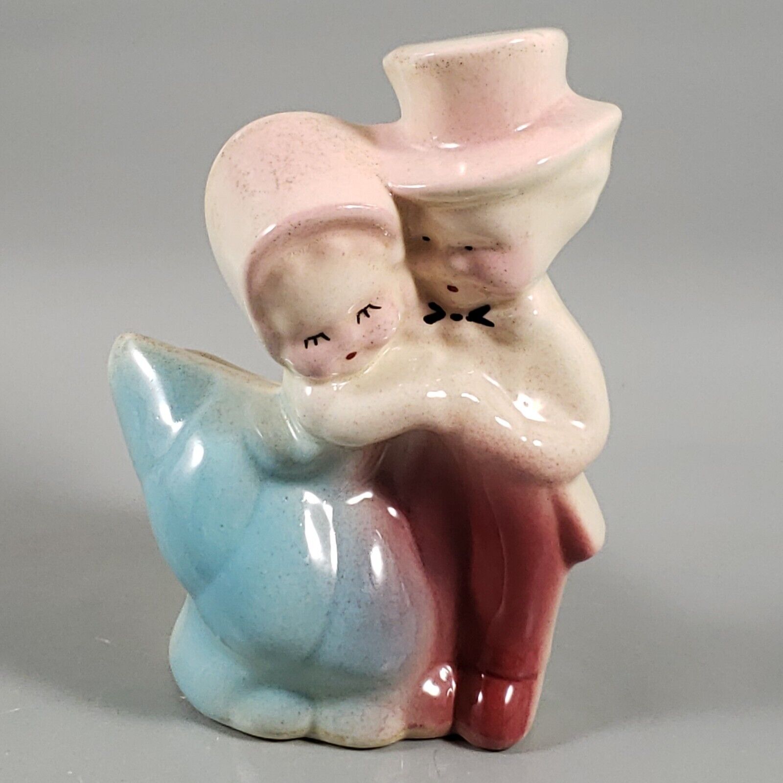 Vintage Shawnee Pottery Dancing Hugging Couple Planter