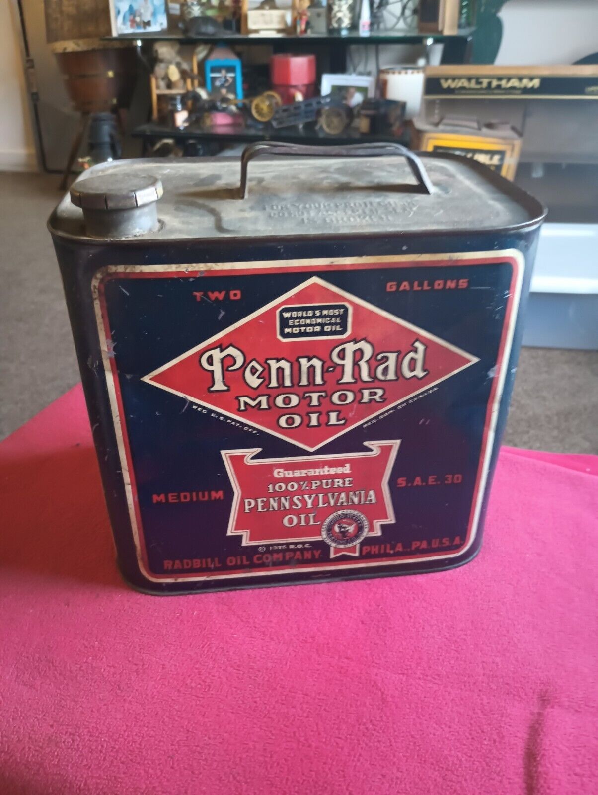 Antique 1935 PENN-RAD OIL CAN 100% Pure Pennsylvania Two Gallon RADBILL CO Rare