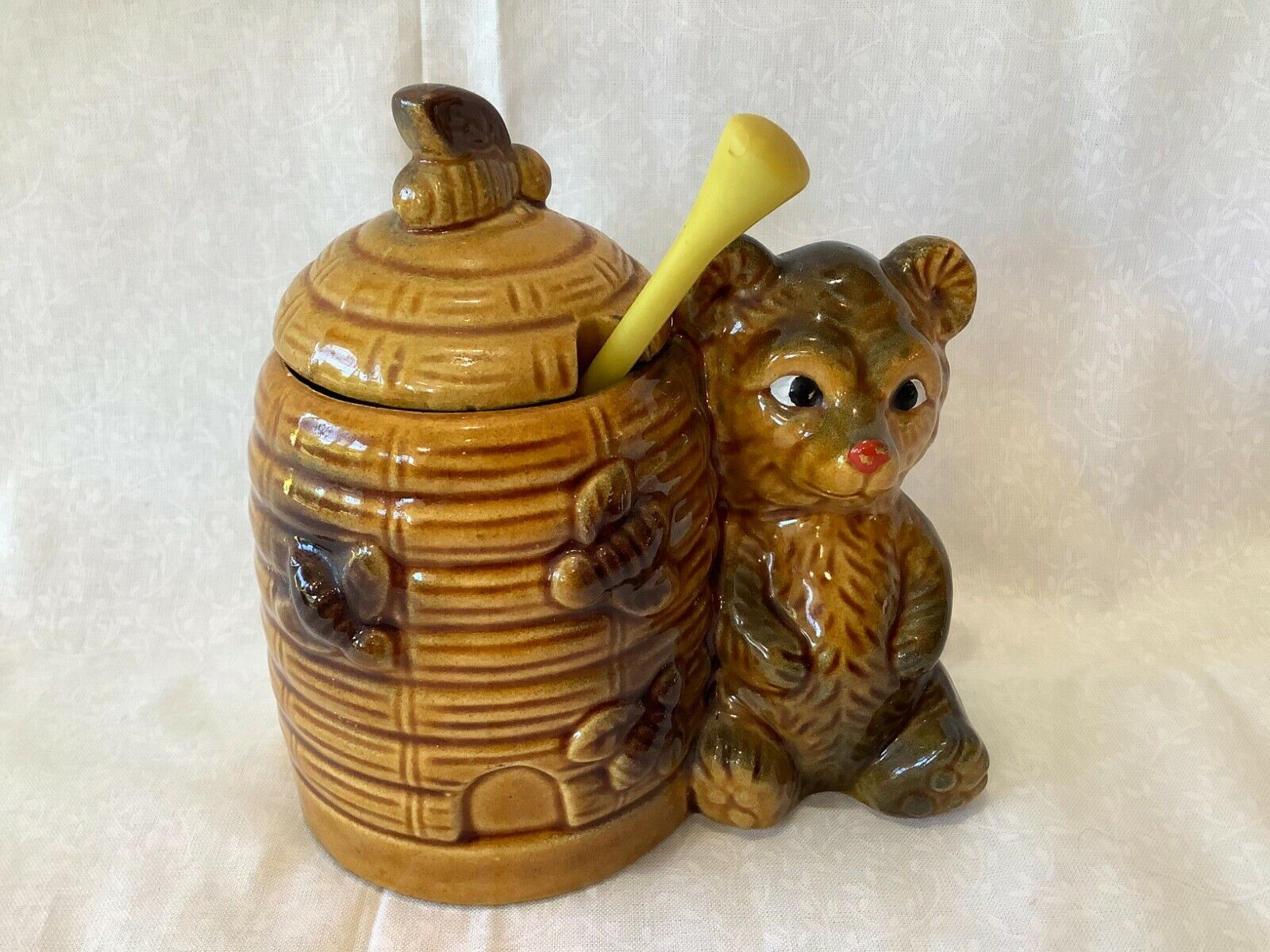 Beehive Vintage Bear Honey Pot