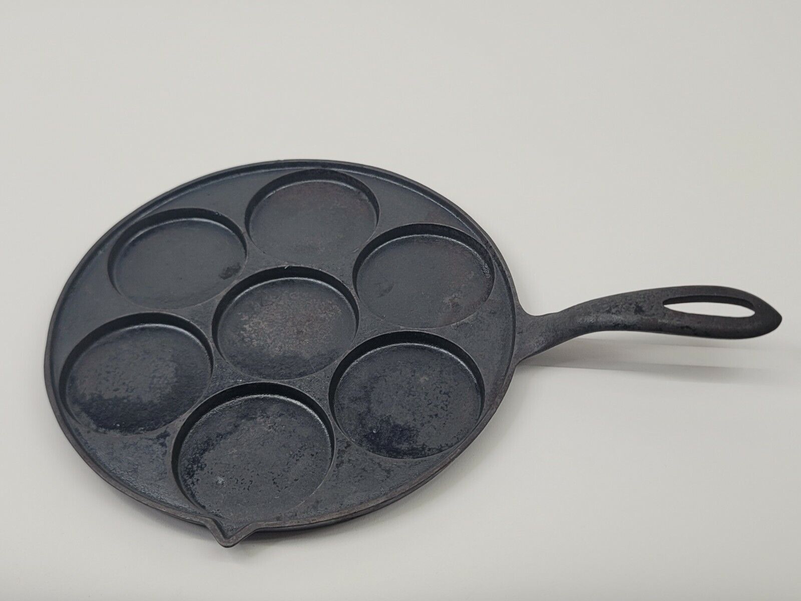 Vintage Griswald Cast Iron Silver Dollar Pancake Plett Egg Skillet Pan 2980 # 34