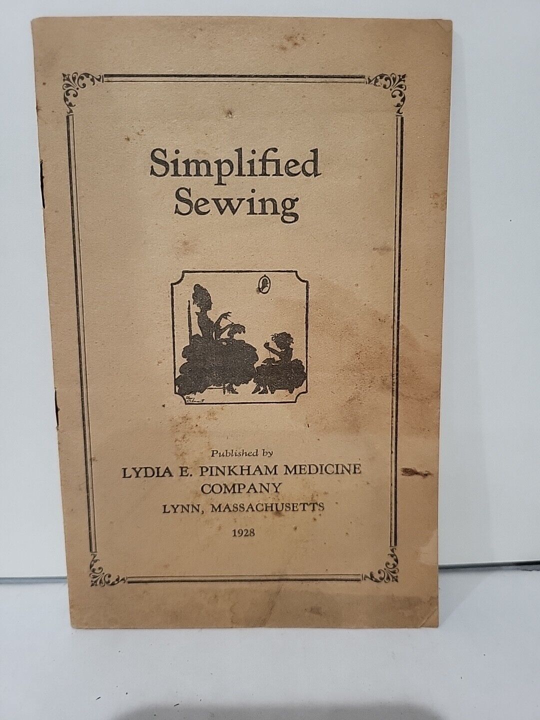 1928 LYDIA PINKHAM SIMPLIFIED SEWING Booklet w PATTERNS Advertising Illustrated