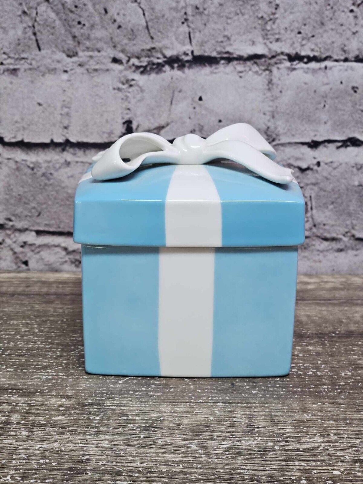 Tiffany & Co Gift Present Trinket Box Blue Bow 4”x4”