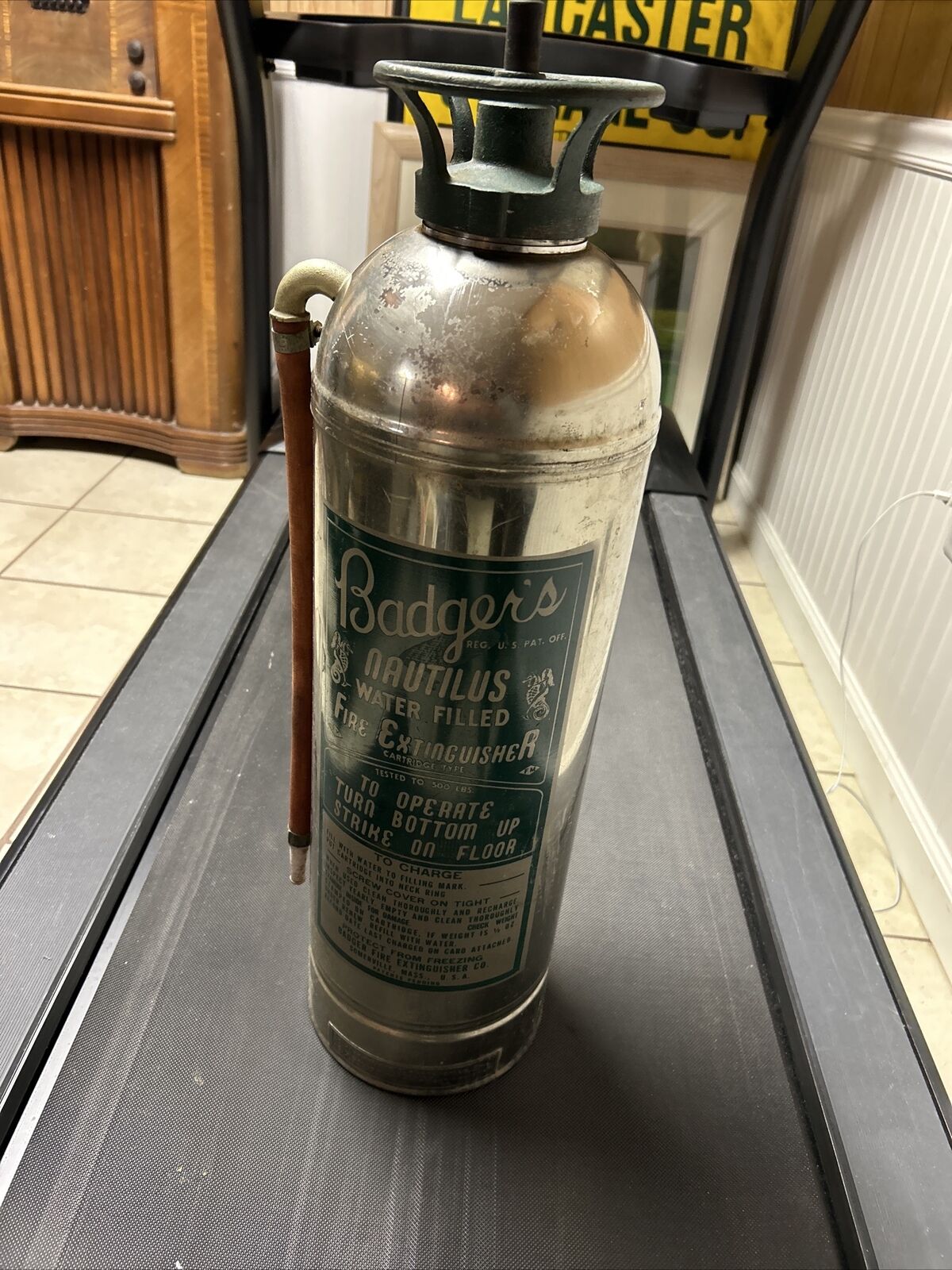 Vintage BADGER Nautilus Fire Extinguisher: WaterFilled Cartridge Type  Used gift