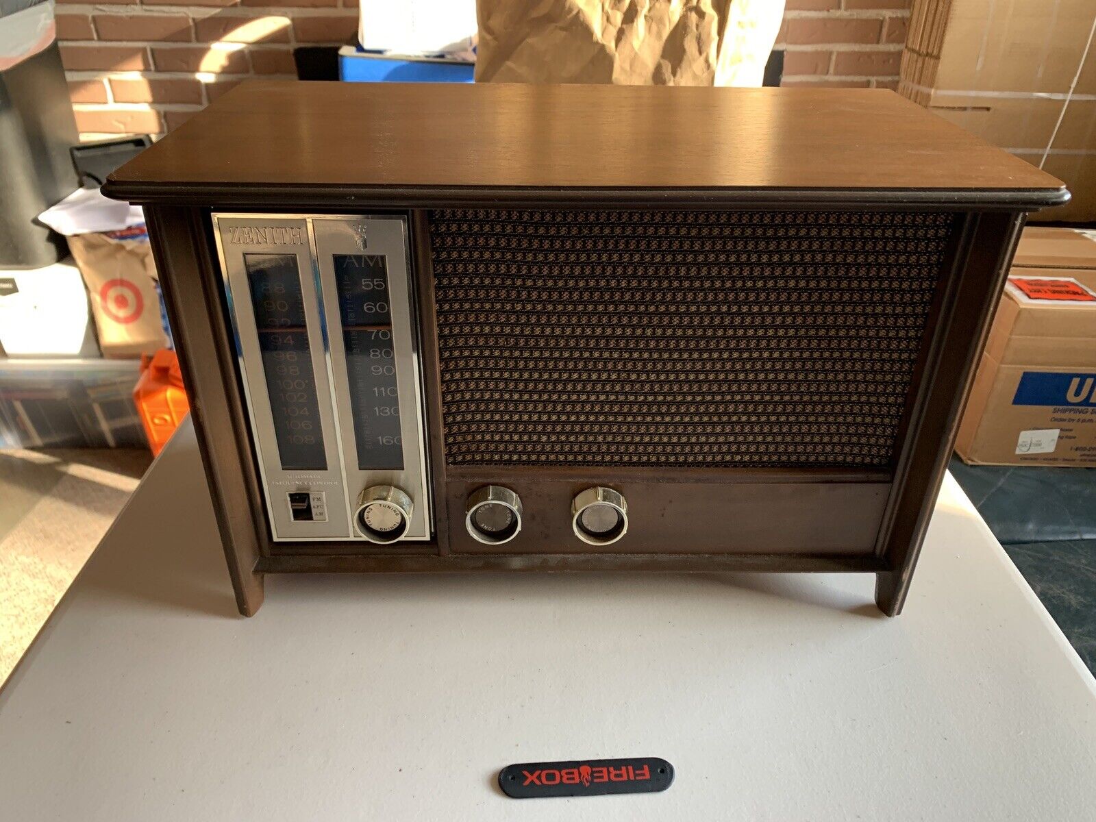 Vintage 1959 Zenith X334 Long Distance Tube Radio - Tested Working
