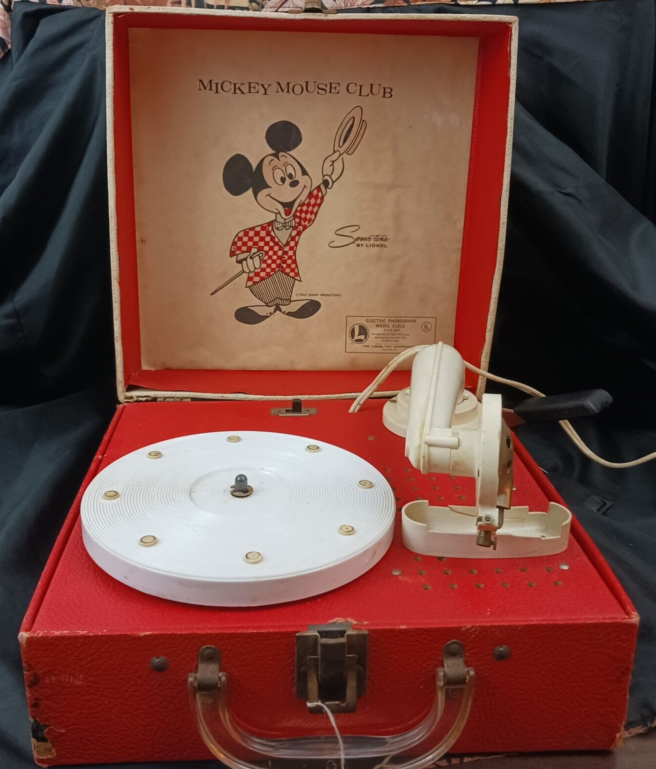 Disney MICKEY MOUSE CLUB Electric Phonograph RECORD PLAYER #41015 By LIONEL Toys
