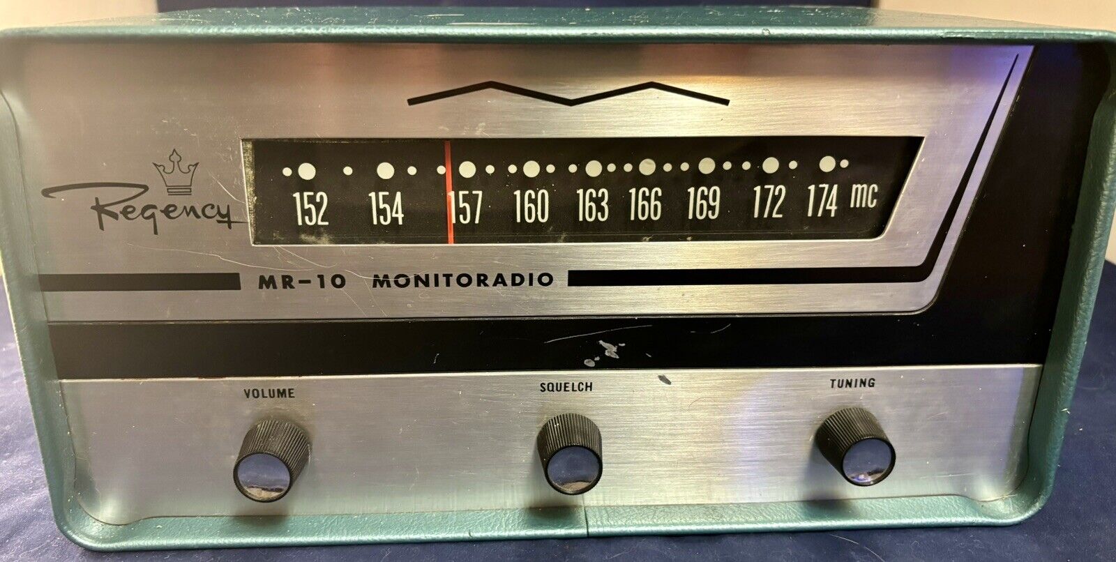 Vintage Regency MR-10 Monitoradio Tube Radio Receiver in Aqua Blue