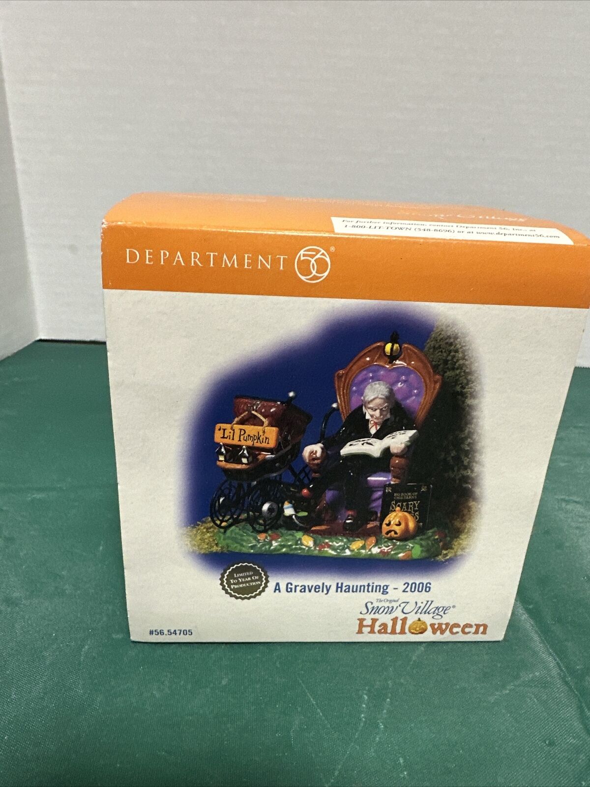 Dept 56 Snow Village Halloween Accessory ~ A Gravely Haunting 2006 ~ # 54705