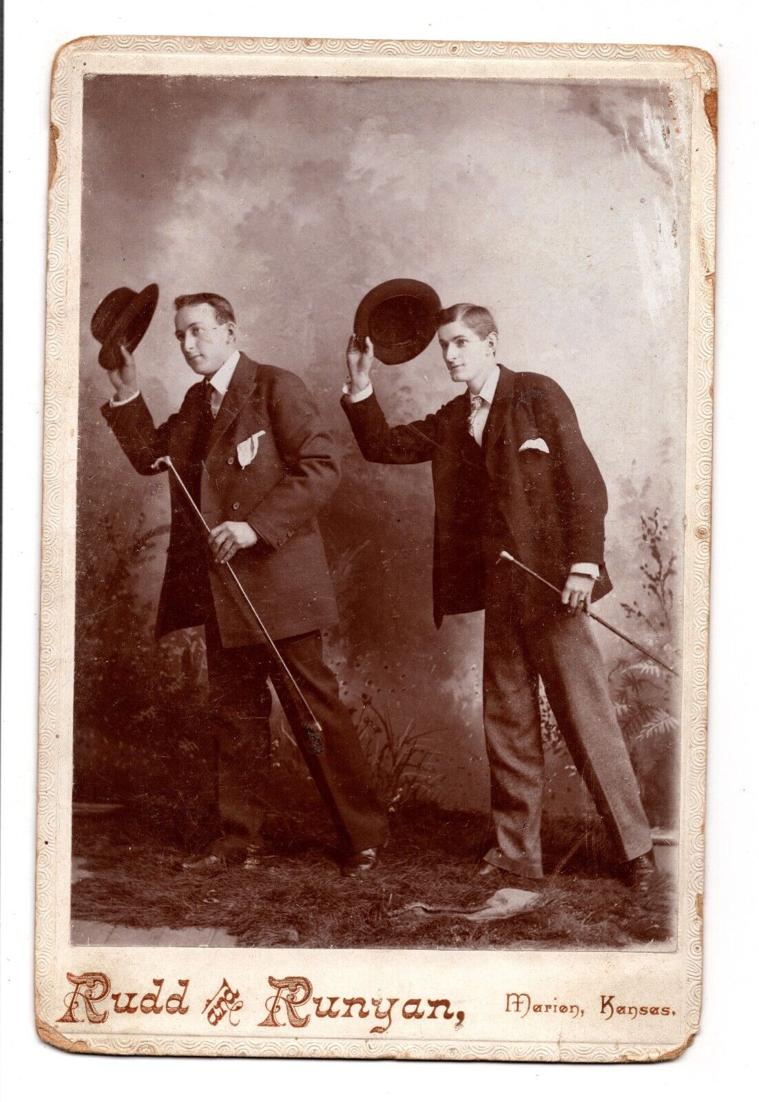 CIRCA 1890s CABINET CARD RUDD & RUNYAN HANDSOME MEN TIPPING HATS MARION KANSAS