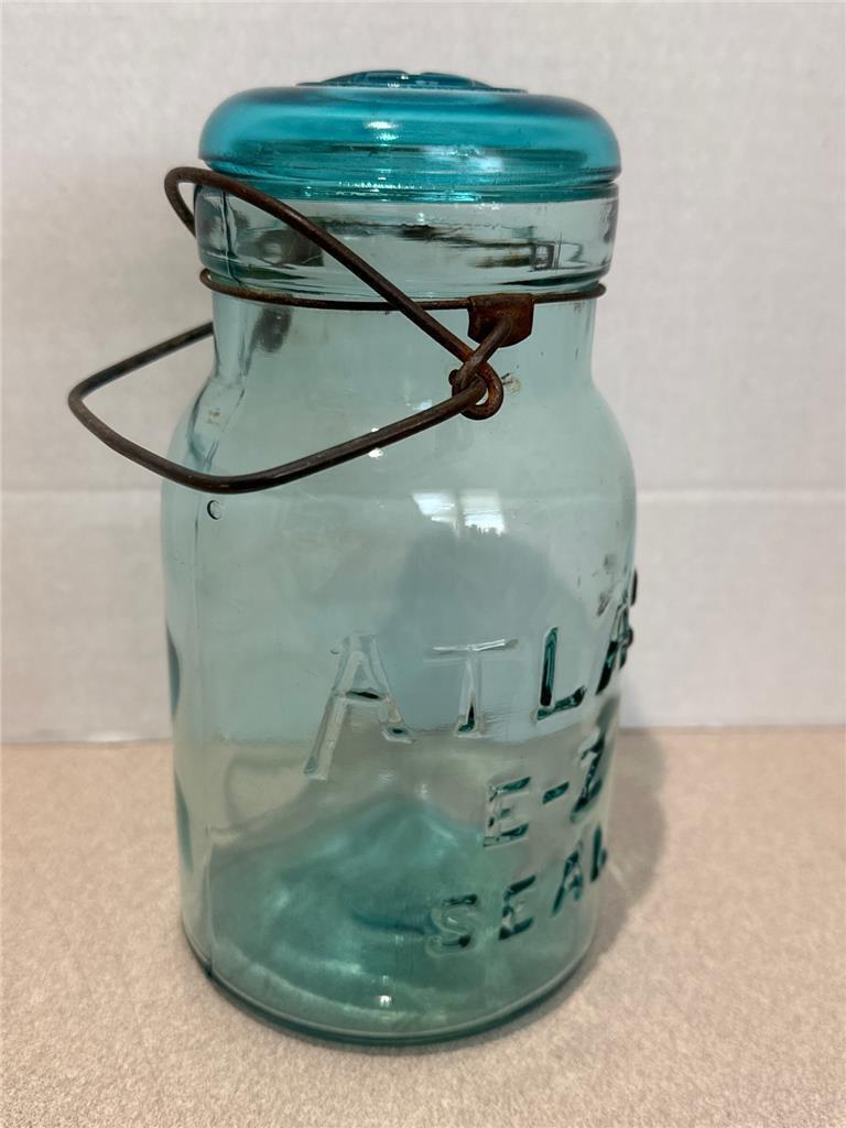 Atlas Blue Early Quart EZ-Seal Mason Jar with Lid and Metal Bale