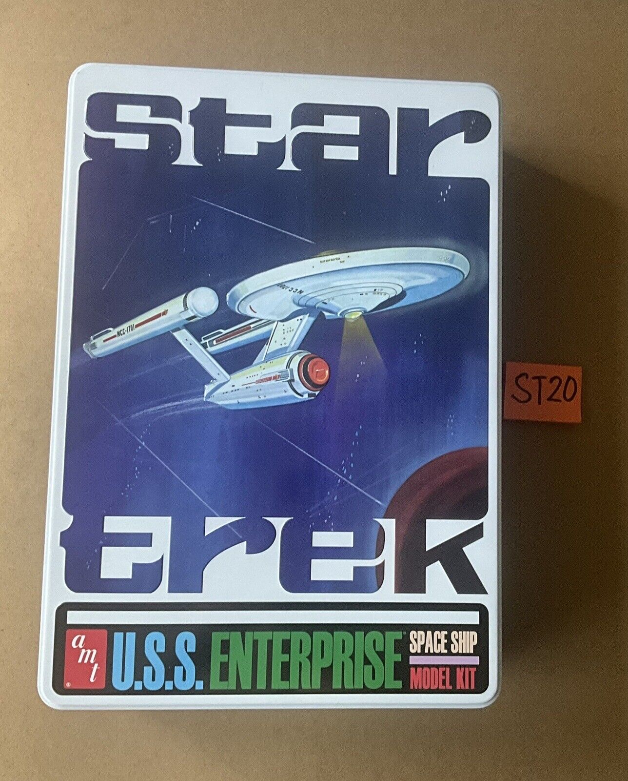 AMT #AMT609 Star Trek U.S.S. Enterprise Space Ship Kit New Sealed Contents Tin
