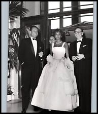 Sophia Loren + William Holden + Carl Foreman (1960s) ❤🎬 Vintage Photo K 174 picture