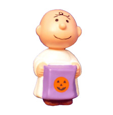 Hallmark MERRY MINIATURES Halloween Vtg Peanuts CHARLIE BROWN Ghost '96 Figurine picture