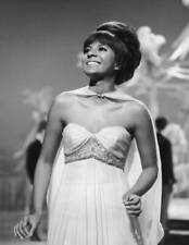 American actor and vocalist Leslie Uggams wearing a strapless d - 1965 Old Photo picture