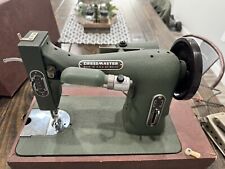 Vintage White 1940’s Electric Sewing Machine DRESSMASTER Rotary E-6354, Works picture
