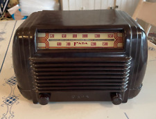 Antique Fada  Model 605 (1946)  vintage tube radio picture