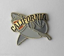 USA CALIFORNIA HOLLYWOOD UNIVERSAL JAWS GREAT WHITE SHARK LAPEL PIN BADGE 1 INCH picture