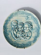 Vintage Holland Mold Christmas Holly Kids Singing Decorative blue  Matte  Plate picture