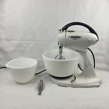 Vintage Hamilton Beach Model G Stand Mixer With 2 Pyrex Milk Glass Bowls, works picture
