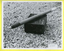 1965 USAF 2.75 inch HEAT Rocket Original Press Photo picture