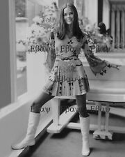 Ali MacGraw 1969 - Actress 8X10 Photo Reprint picture