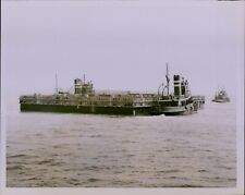 GA45 1953 Original Photo CAISSON GOES SAILING ALONG Grassy Point New York Ship picture