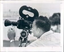 1964 Press Photo Man Operates Vintage Arriflex Movie Camera 1960s picture