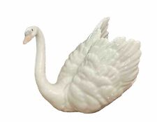 Lladro Figurine WHITE SWAN #6175 Perfect Condition. Porcelain. picture