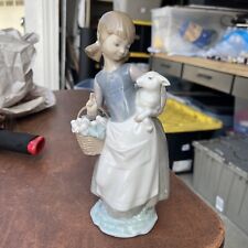 1972 LLADRO GIRL WITH LAMB AND BASKET 9-3/4