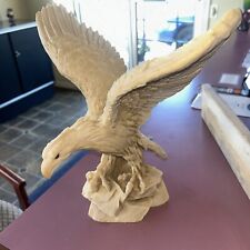 eagle statue resin picture