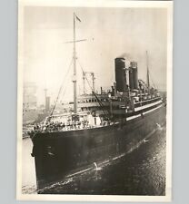 Beautiful VIVID 1935 Press Photo PASSENGER SHIP Doric in LONDON England picture