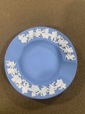 wedgwood ash tray. Jasperware Made in England. Blue with white grape vine. 3.5 picture
