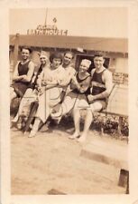 Old Photo Snapshot Men Women Couple Affectionate Wielands Bath House #15 Z9 picture