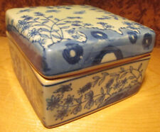 Ceramic Trinket Box, Qianlong, Da Qing, Late 20th Century, Flowers, Butterflies picture