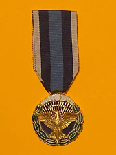 Presidential Citizens Medal; Copy; No. 2 Civilian award after Medal of Freedom picture