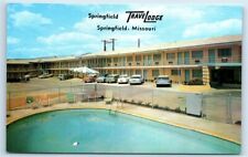 Postcard Springfield Travelodge, Springfield, Missouri classic cars pool H101 picture