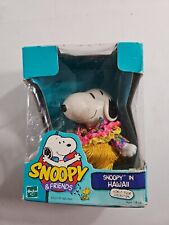 SEALED Hasbro 1999 Peanuts WORLD TOUR Snoopy in HAWAII 5
