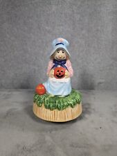 Vintage Grandma Pumpkin Scarecrow Halloween Music Box, Phantom of the Opera picture