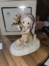 *NEW* Precious Moments Girl Scout Brownies Warm the Heart Figurine 102010 picture