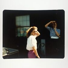 Girls Playing Fashion Model Photo 1980s Camera Hair Blowing Wind Snapshot A3915 picture